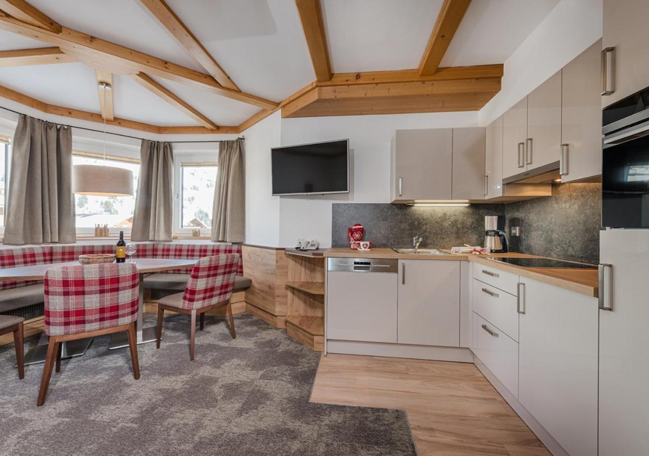Apartments & Garni Alpenrose オーバータウエルン エクステリア 写真