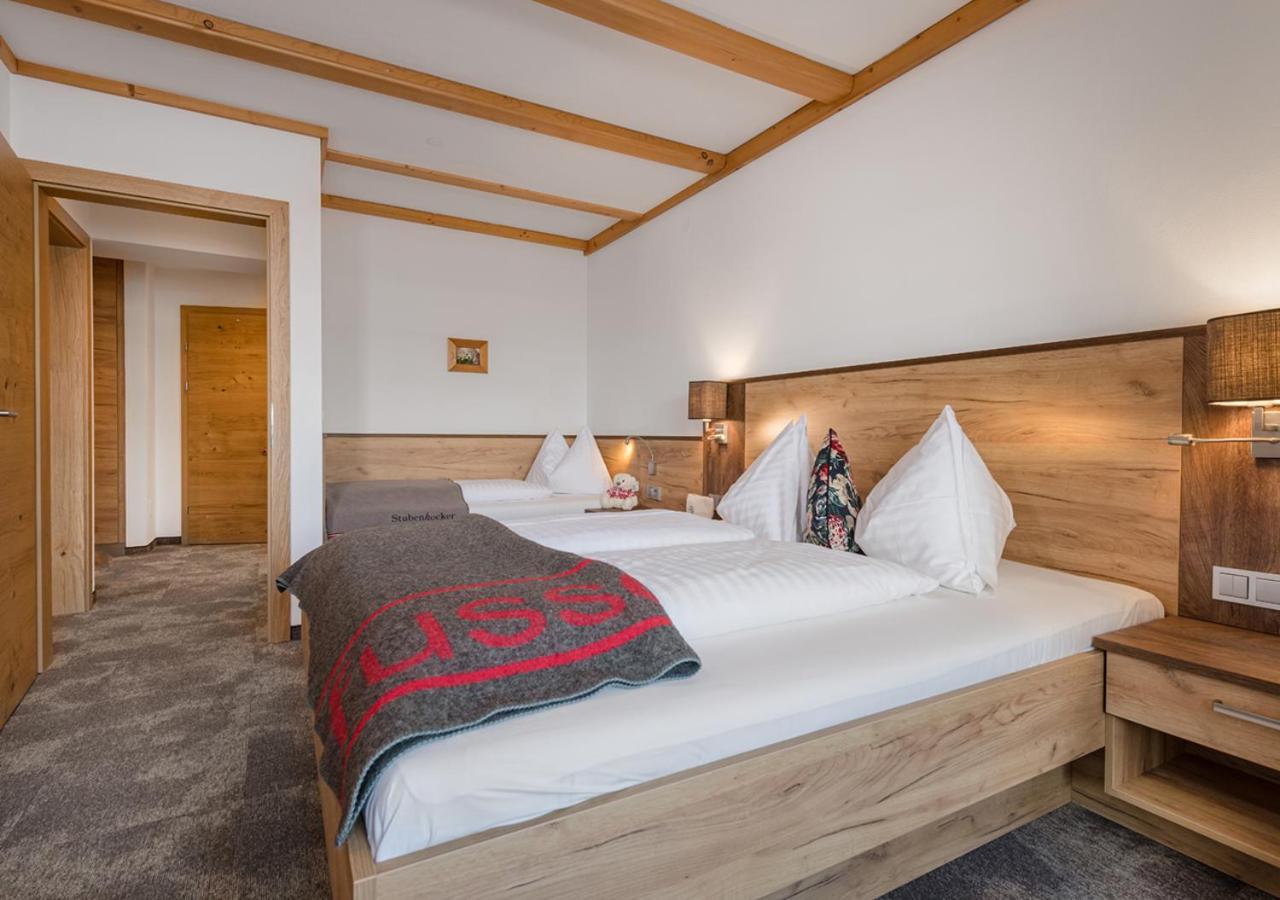 Apartments & Garni Alpenrose オーバータウエルン エクステリア 写真