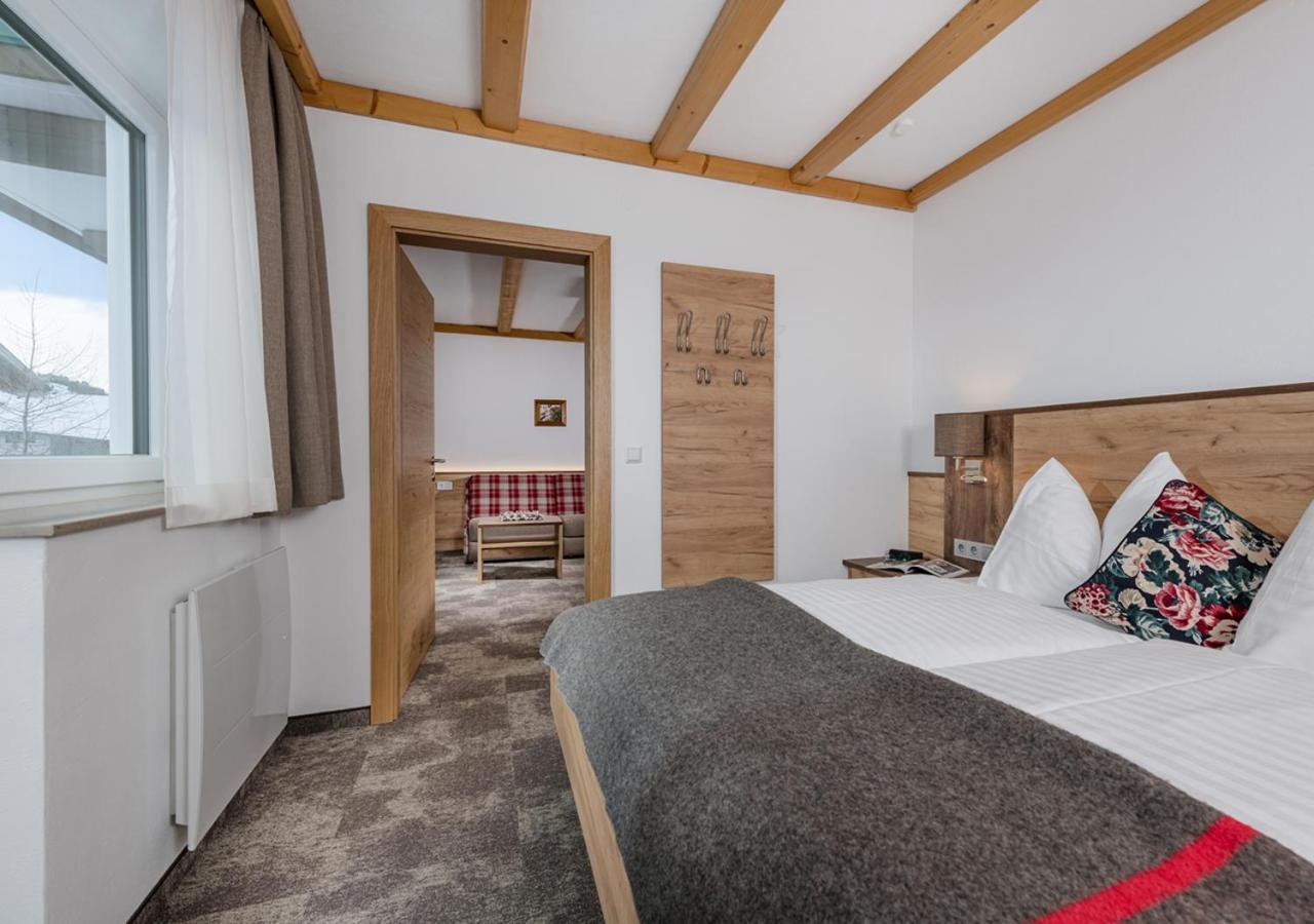 Apartments & Garni Alpenrose オーバータウエルン エクステリア 写真